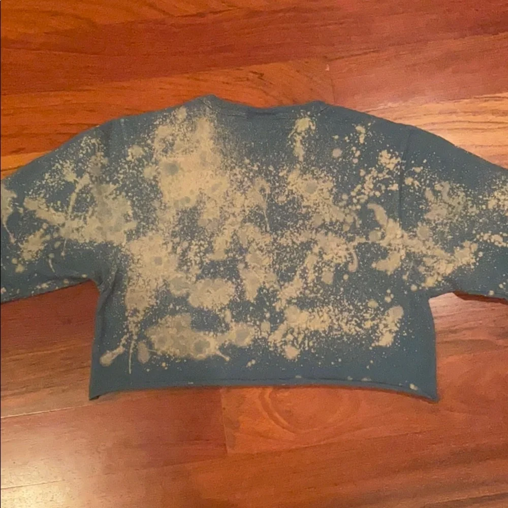 Dark teal and tan acid dye champion crop top!